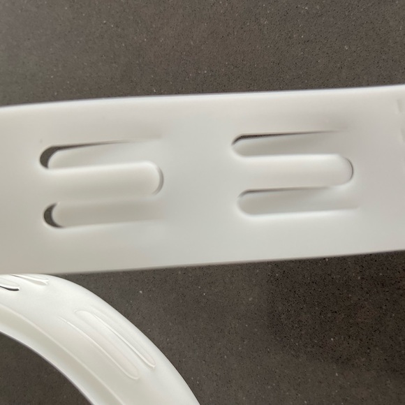 NWOT-CLIP STRIPS! PLASTIC DISPLAY/STORAGE, EACH 21” LONG. 12 Strips w/ 7 hooks. - Picture 5 of 7